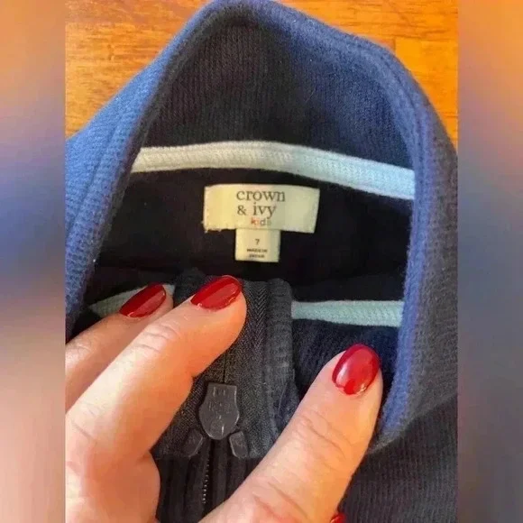 Crown and Ivy navy pullover size 7 - Picture 5 of 5